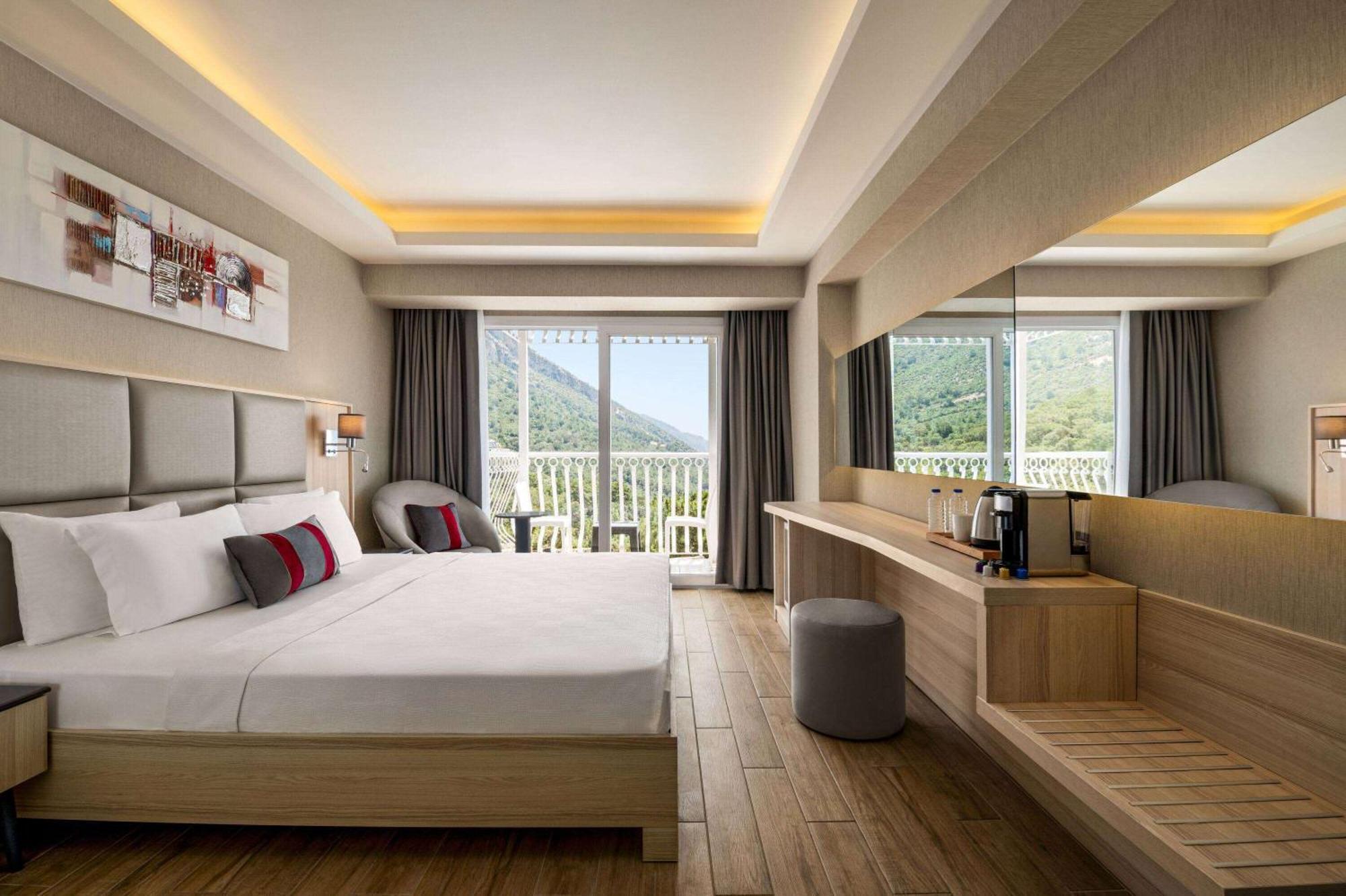 Hotel Ramada By Wyndham Fethiye Oludeniz Adult Only Exteriér fotografie