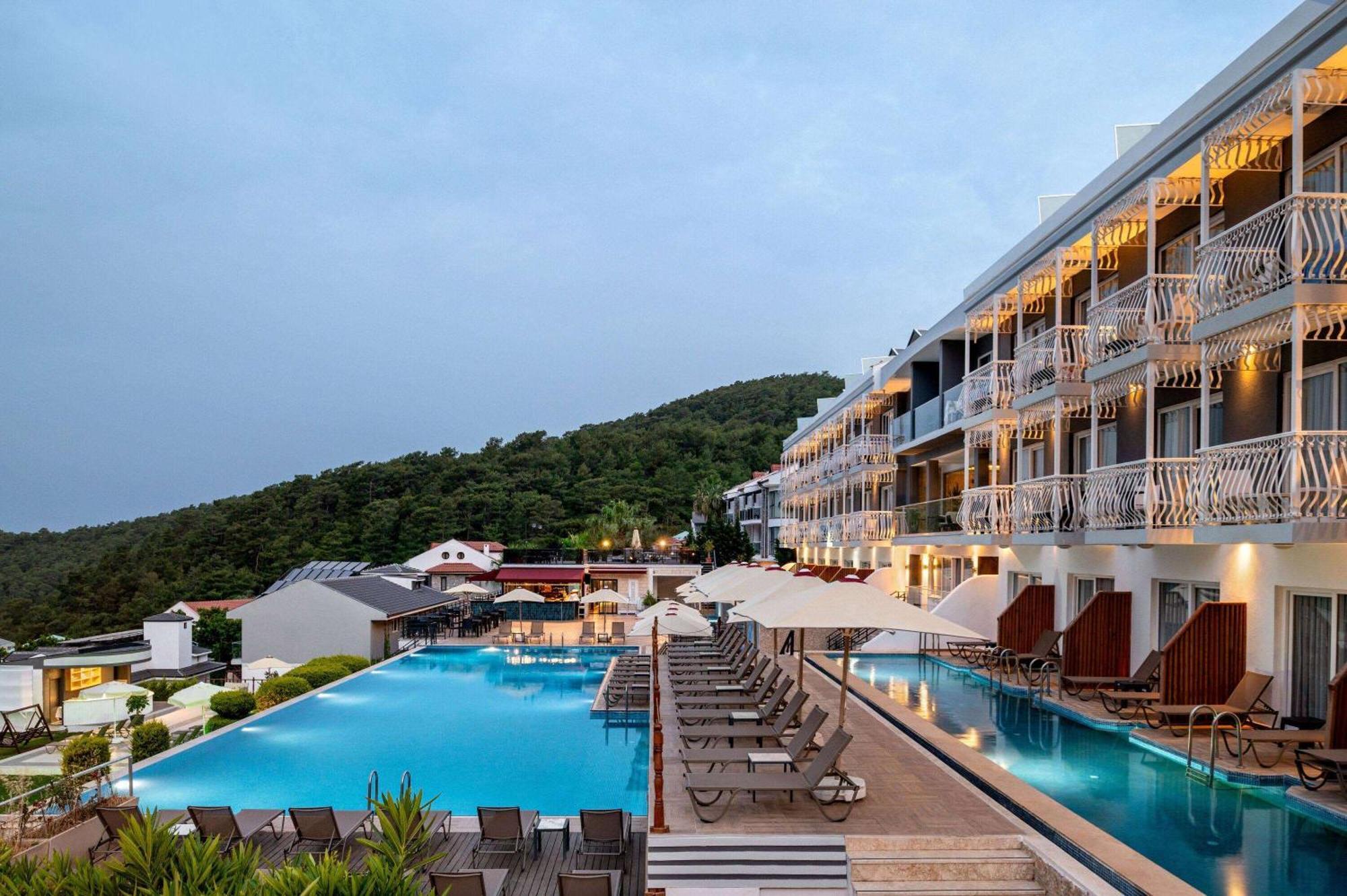 Hotel Ramada By Wyndham Fethiye Oludeniz Adult Only Exteriér fotografie
