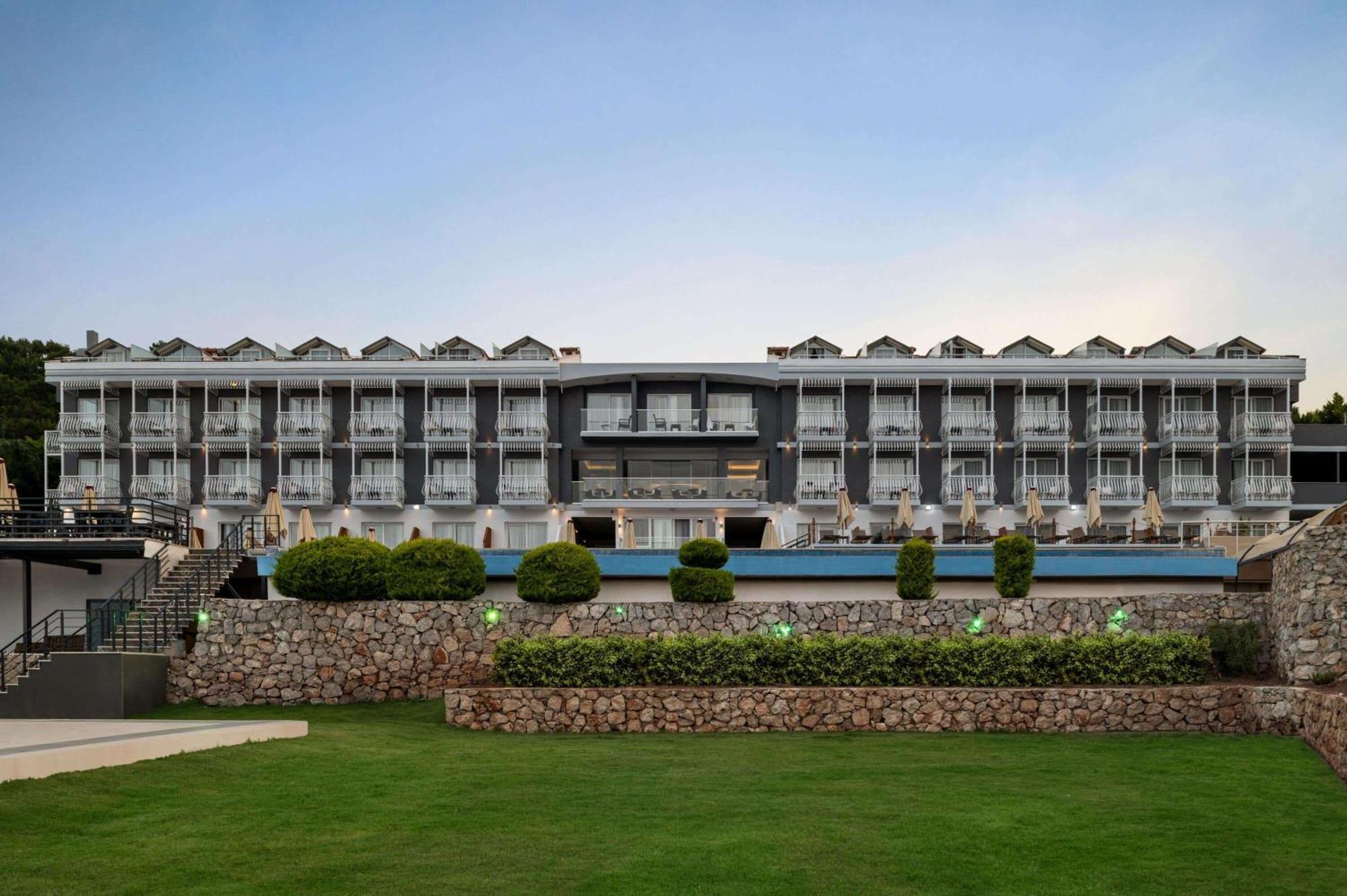 Hotel Ramada By Wyndham Fethiye Oludeniz Adult Only Exteriér fotografie