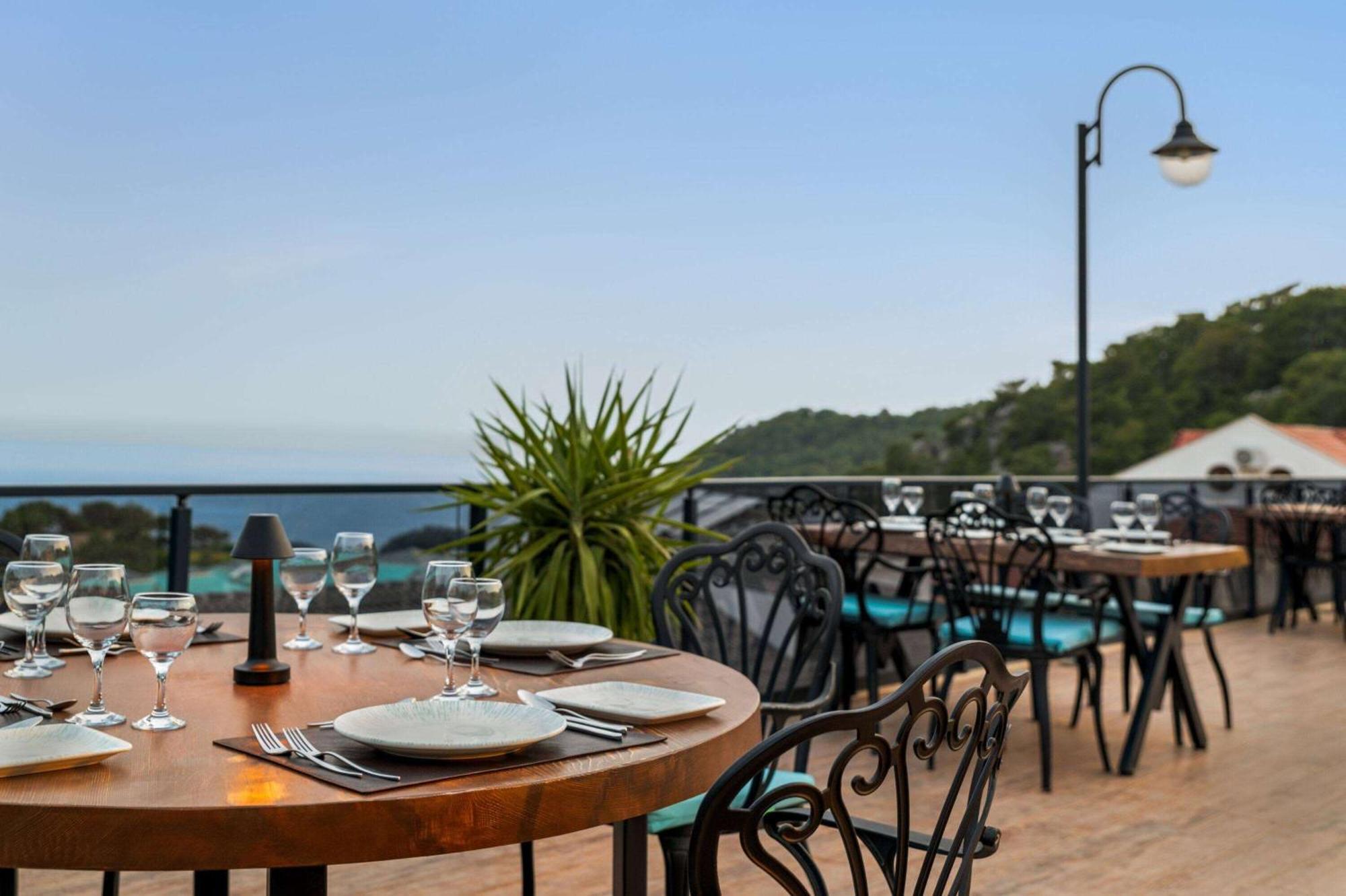 Hotel Ramada By Wyndham Fethiye Oludeniz Adult Only Exteriér fotografie