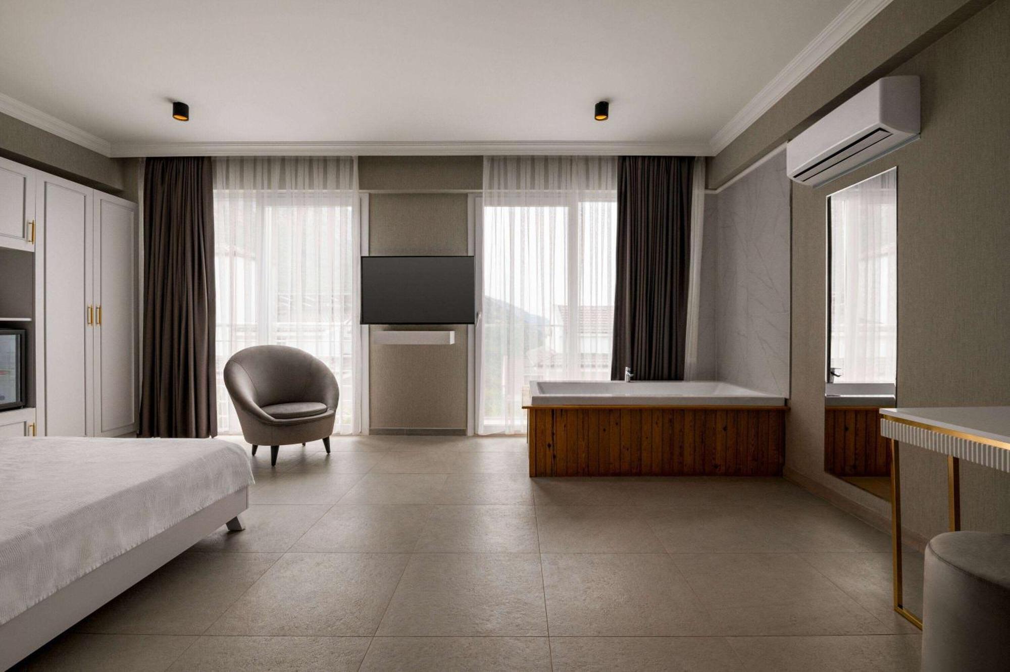 Hotel Ramada By Wyndham Fethiye Oludeniz Adult Only Exteriér fotografie